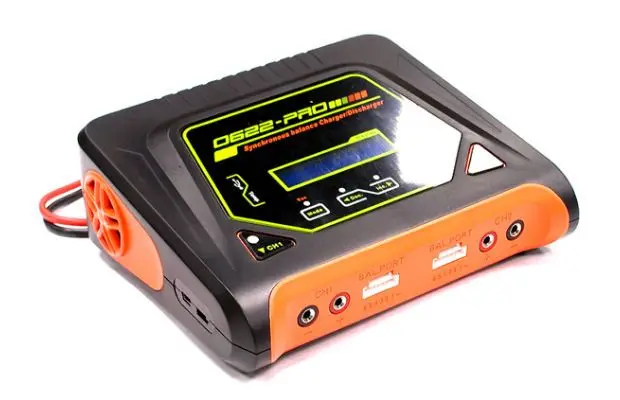 VistaPower EV-PEAK 2-6S 2x 200 - مراجعة Hota D6 Pro Dual Lipo Charger وسعره